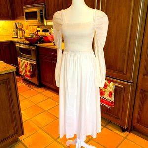 Antonio Melani Beautiful Cream Color Dress Size 2